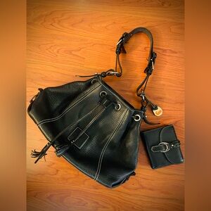 Dooney Bourke Pebbled Leather Shoulder Bag & Wallet Set Black Drawstring Bucket